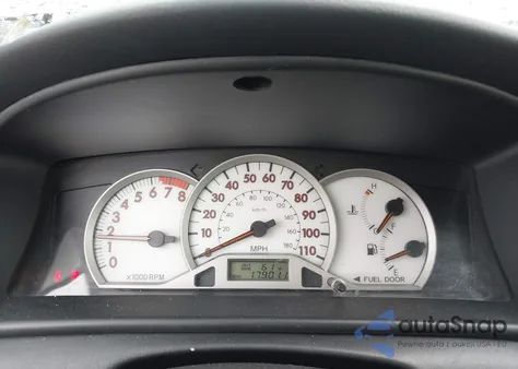 2005 Toyota Corolla S z USA, uszkodzony, nr VIN 1NXBR32E55Z495834